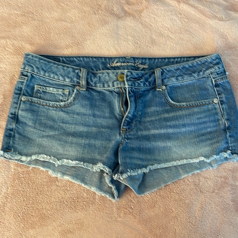 AMERICAN EAGLE JEAN SHORTS